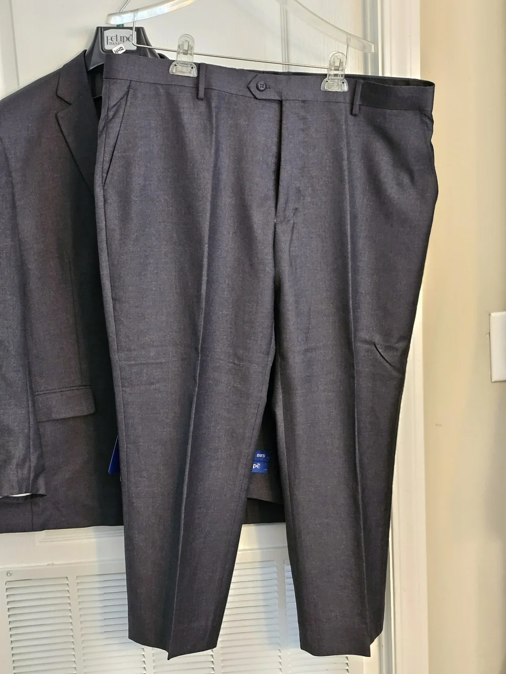 Felipe Dante Two Piece Luxury Mens Suit Charcoal F3-R Coat 44R Pants 40R NWOT